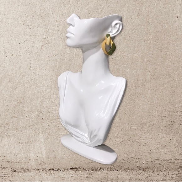 Set of 3 Fashion Earrings - Picture 7 of 10